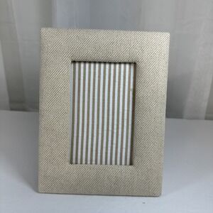 Fabric Padded 3.5" X 5.5" Photo Frame Portrait Or Landscape With Easel CreamUsed